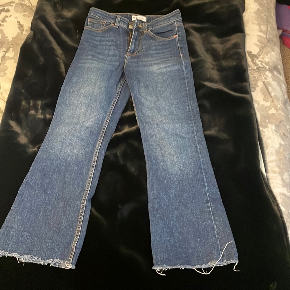 High waisted, ankle bell bottom Zara Jeans!